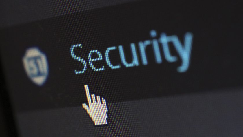 voce sul computer che indica la scritta security