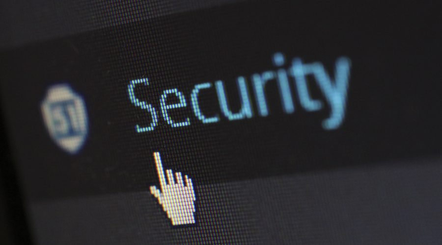 voce sul computer che indica la scritta security